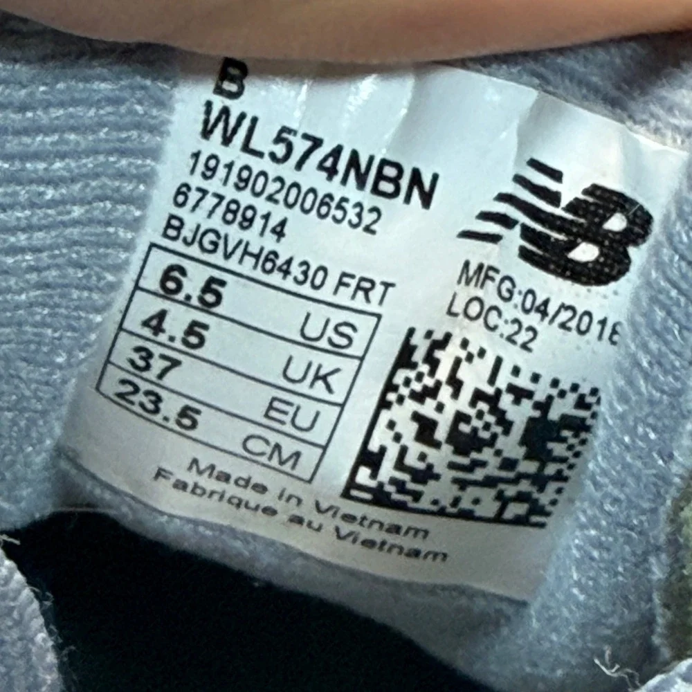 New Balance 574 Sneakers Womens Grey Regular 6.5 Low Top Athletic Running Shoes